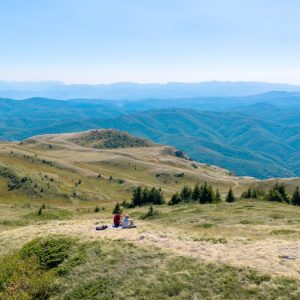 Vidikovac na Jahorini sa kojeg pogled seže do Hercegovine i Crne Gore